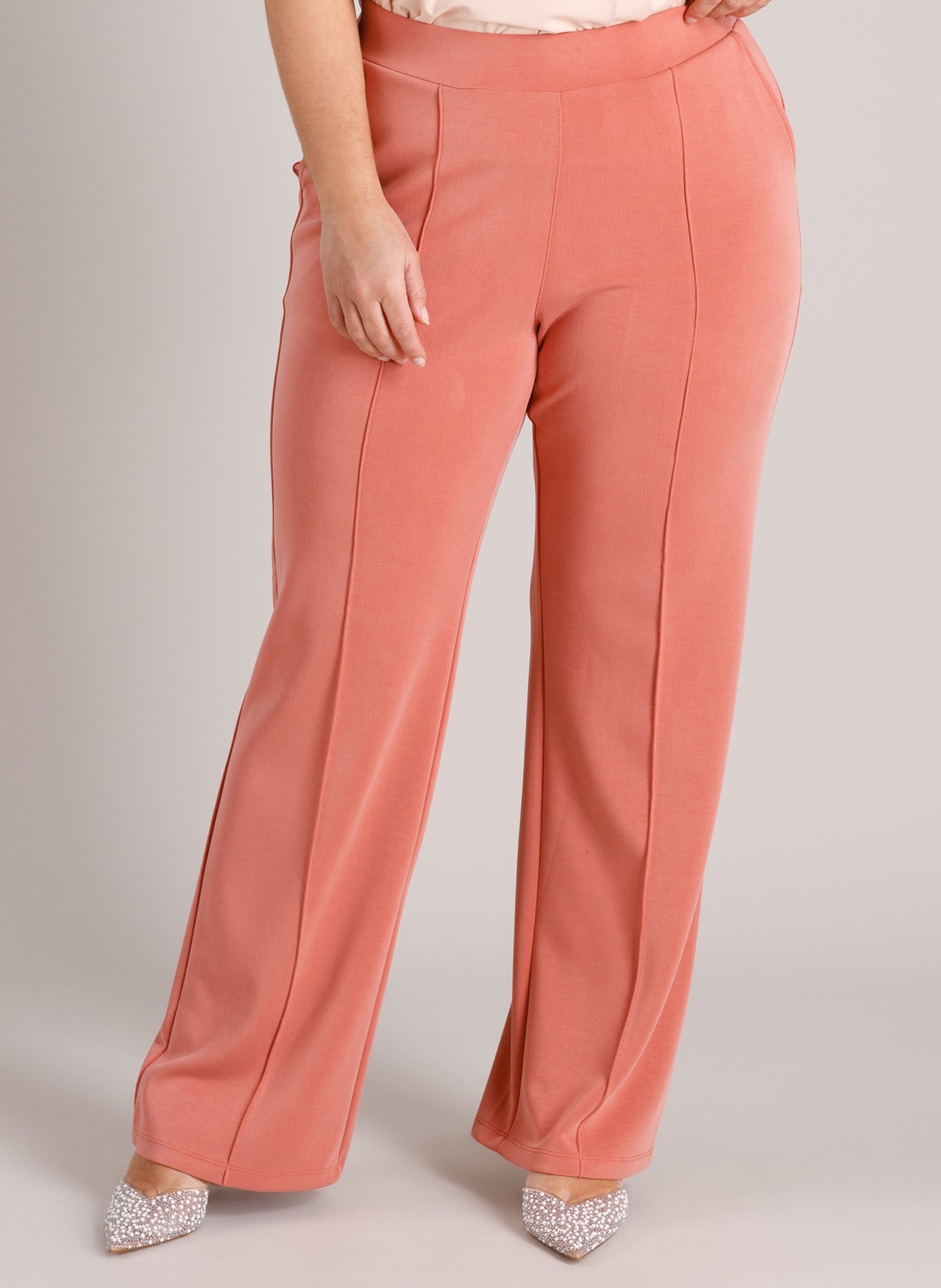 Ludmila | Dark Terra