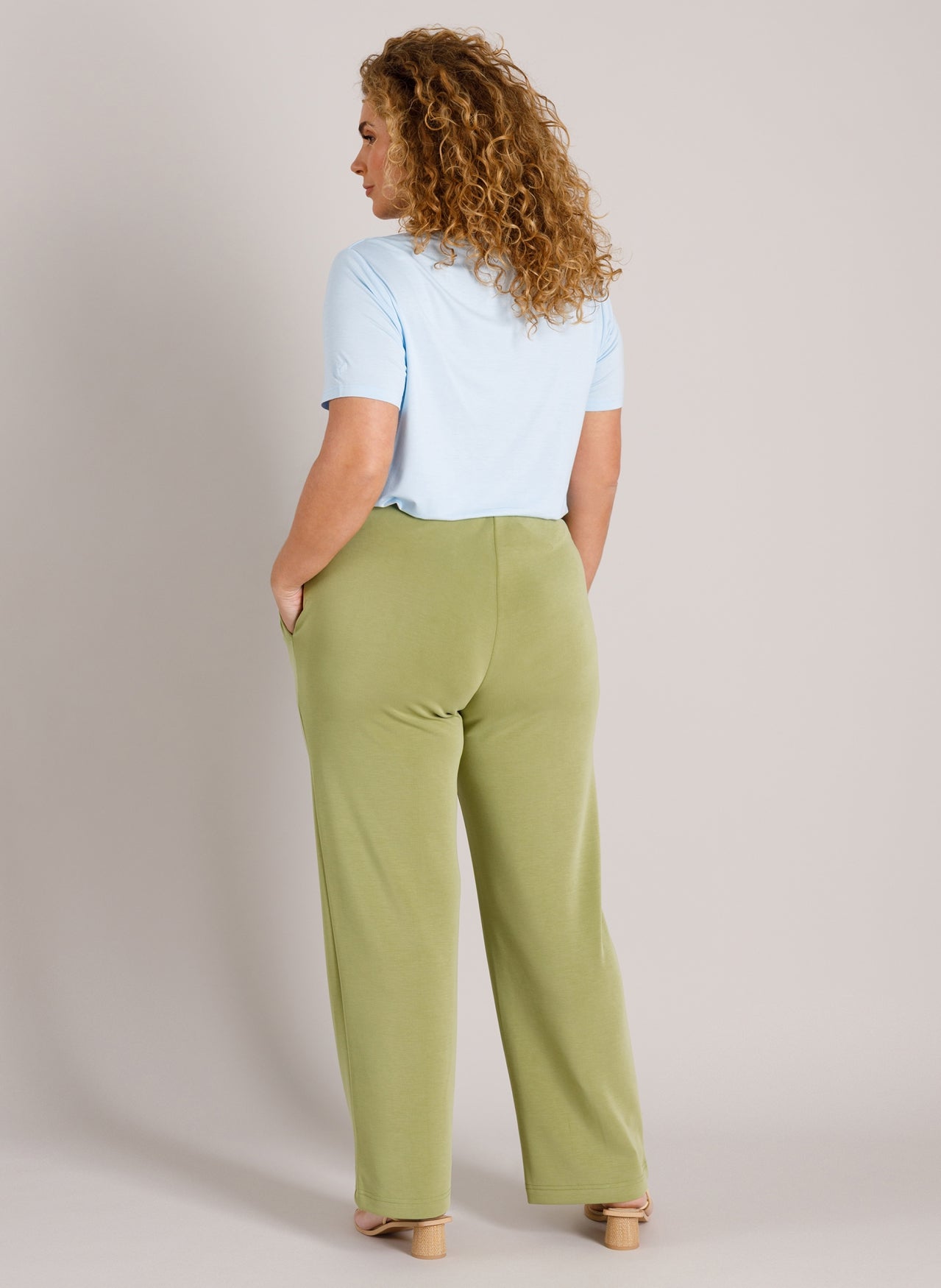 Valya Essential | Pale Blue