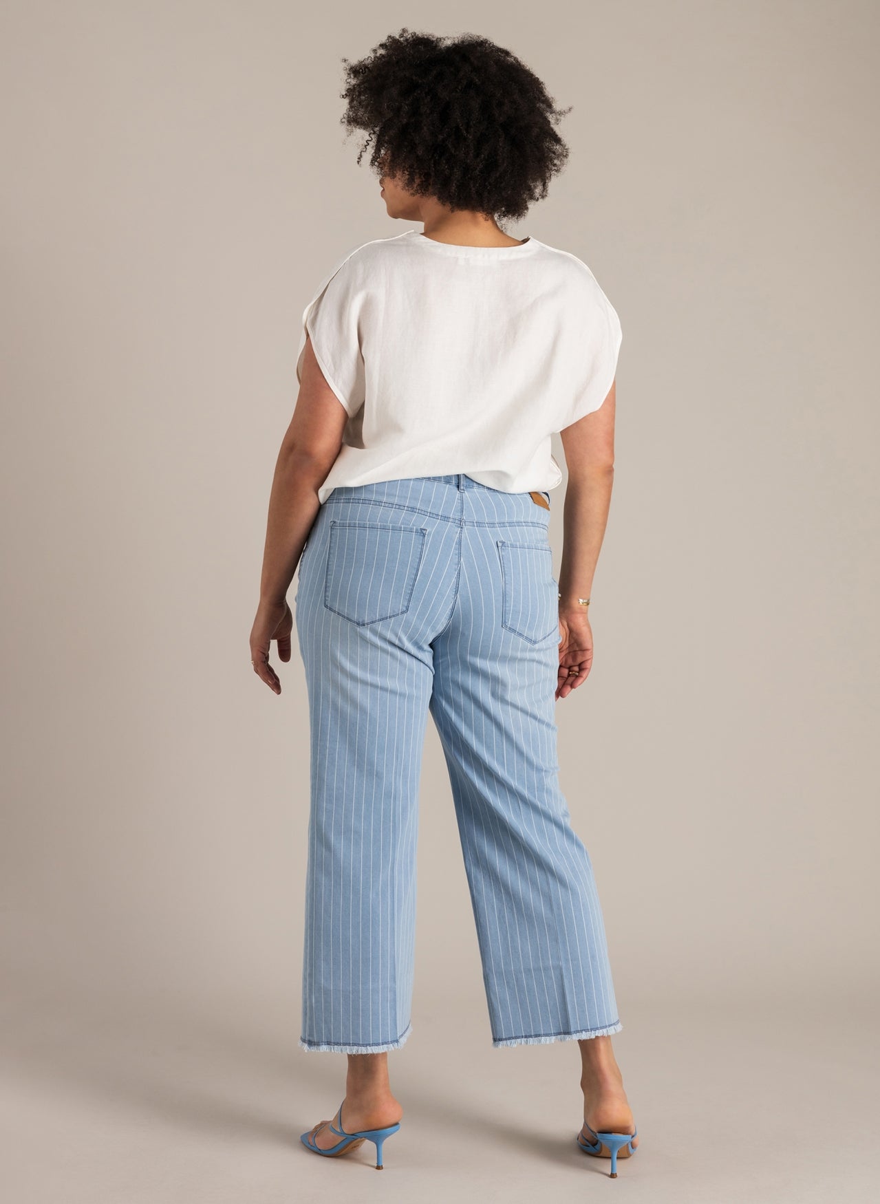 Nilia | Light Denim Bleached