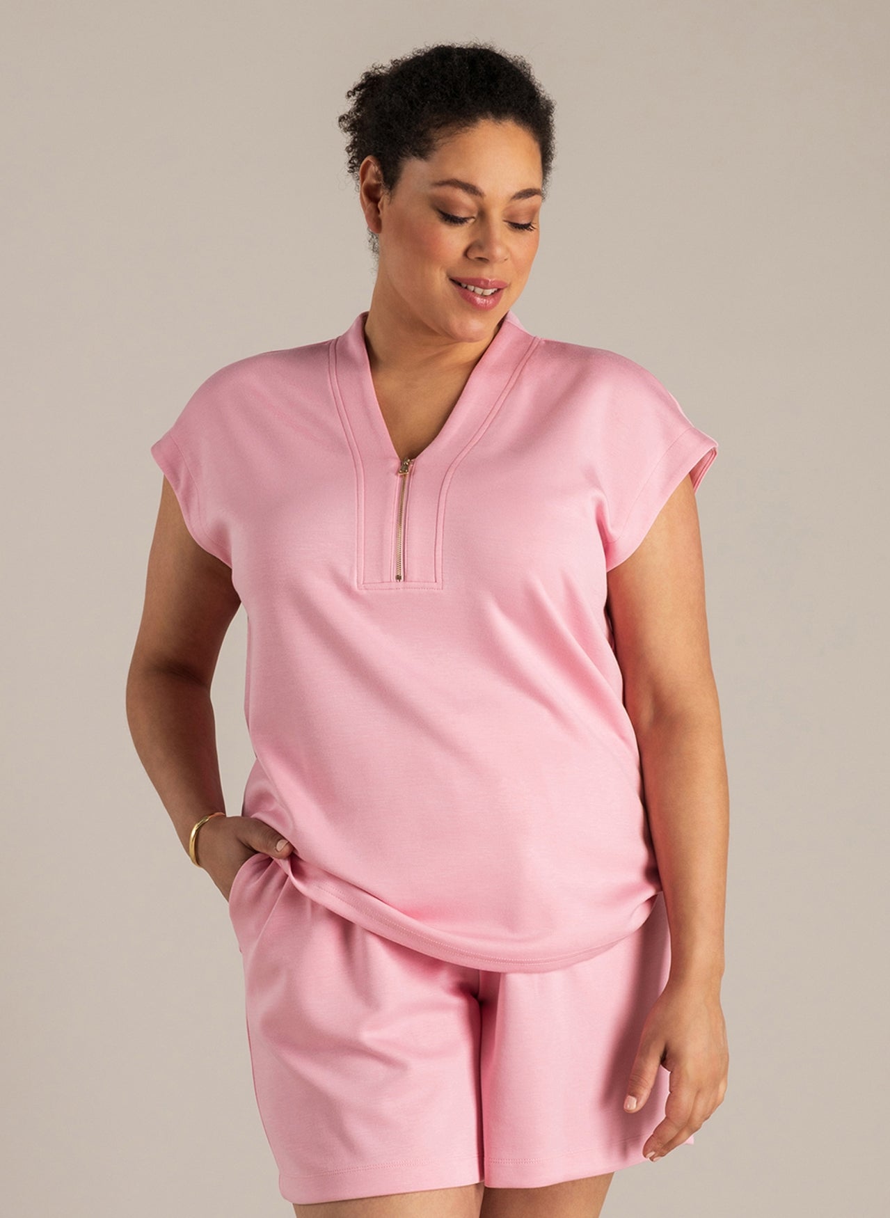 Nisa | Bright Pink