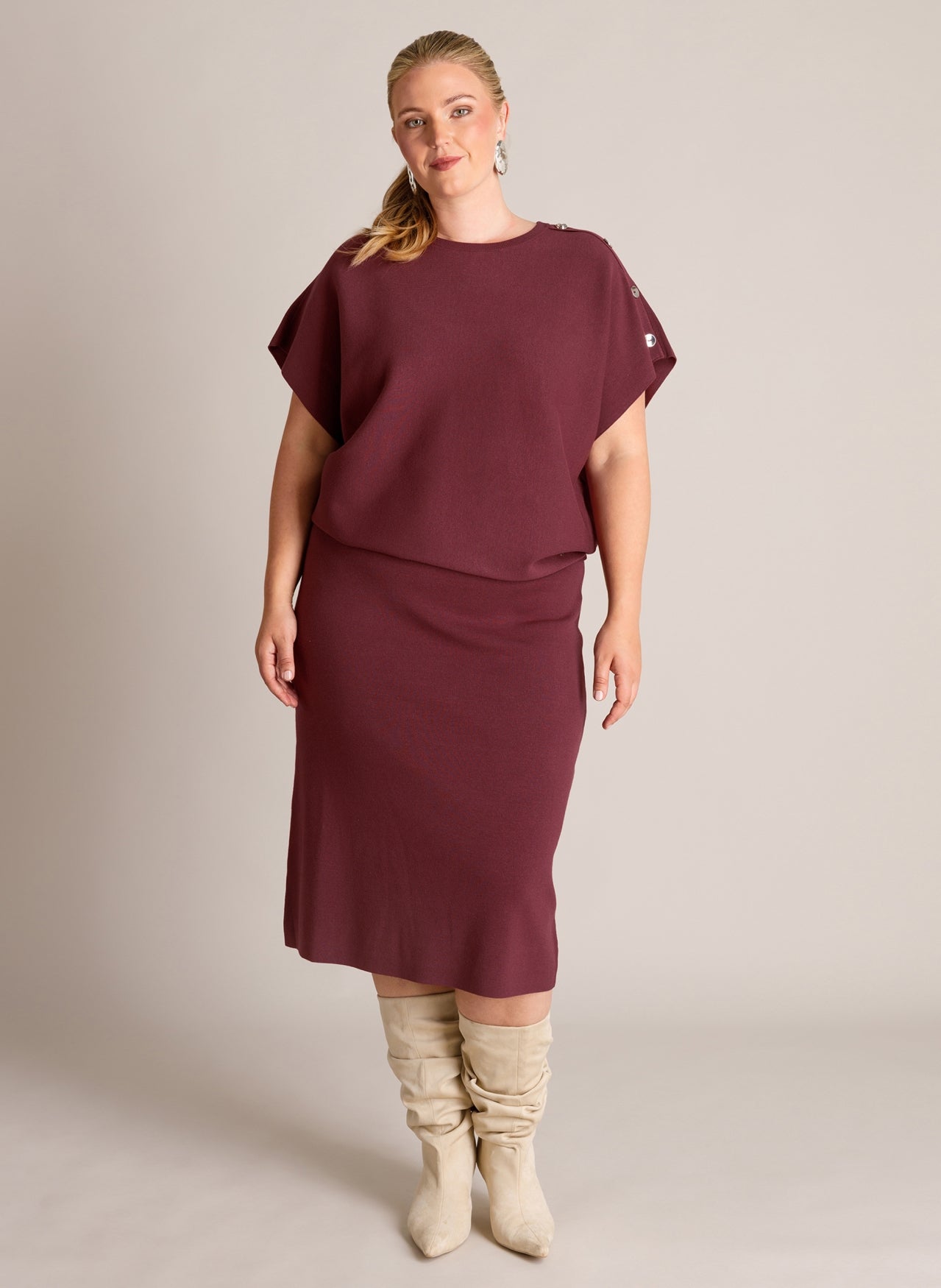 Tessa | Wine Red