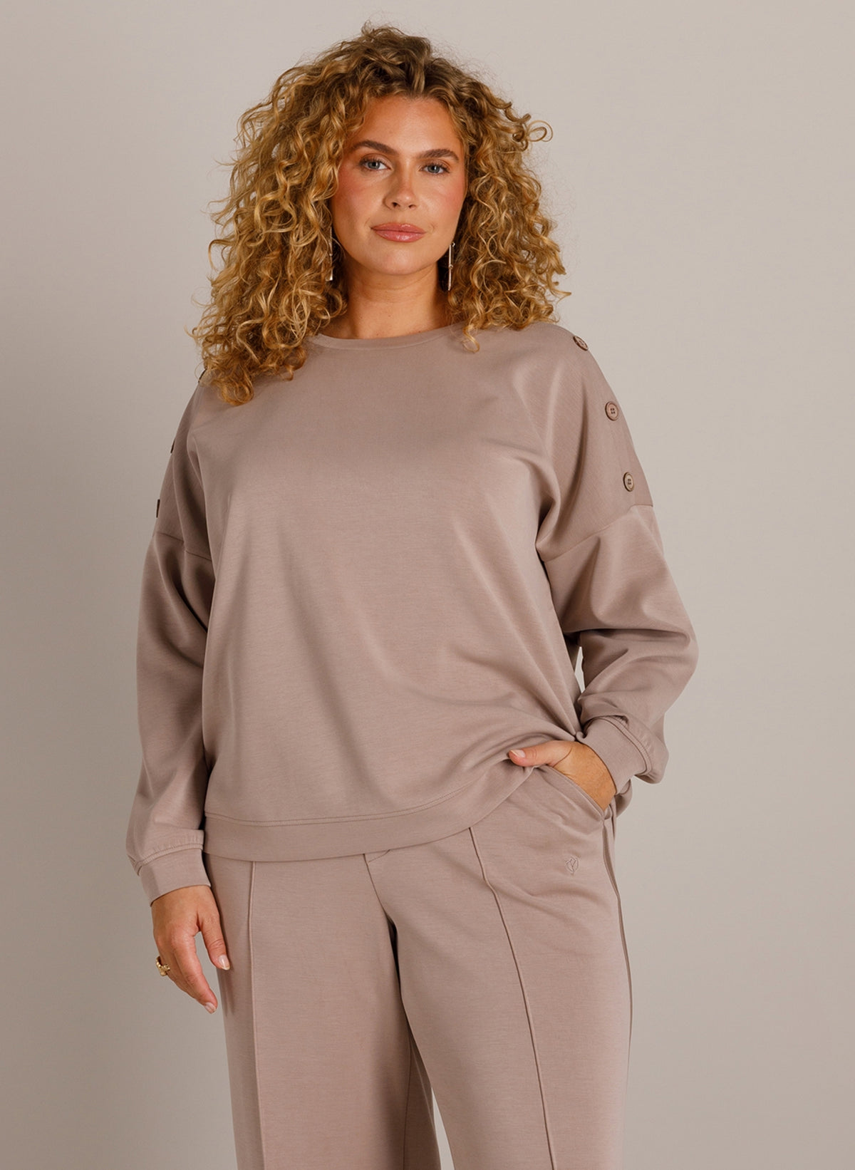 YCZita | Taupe Grey