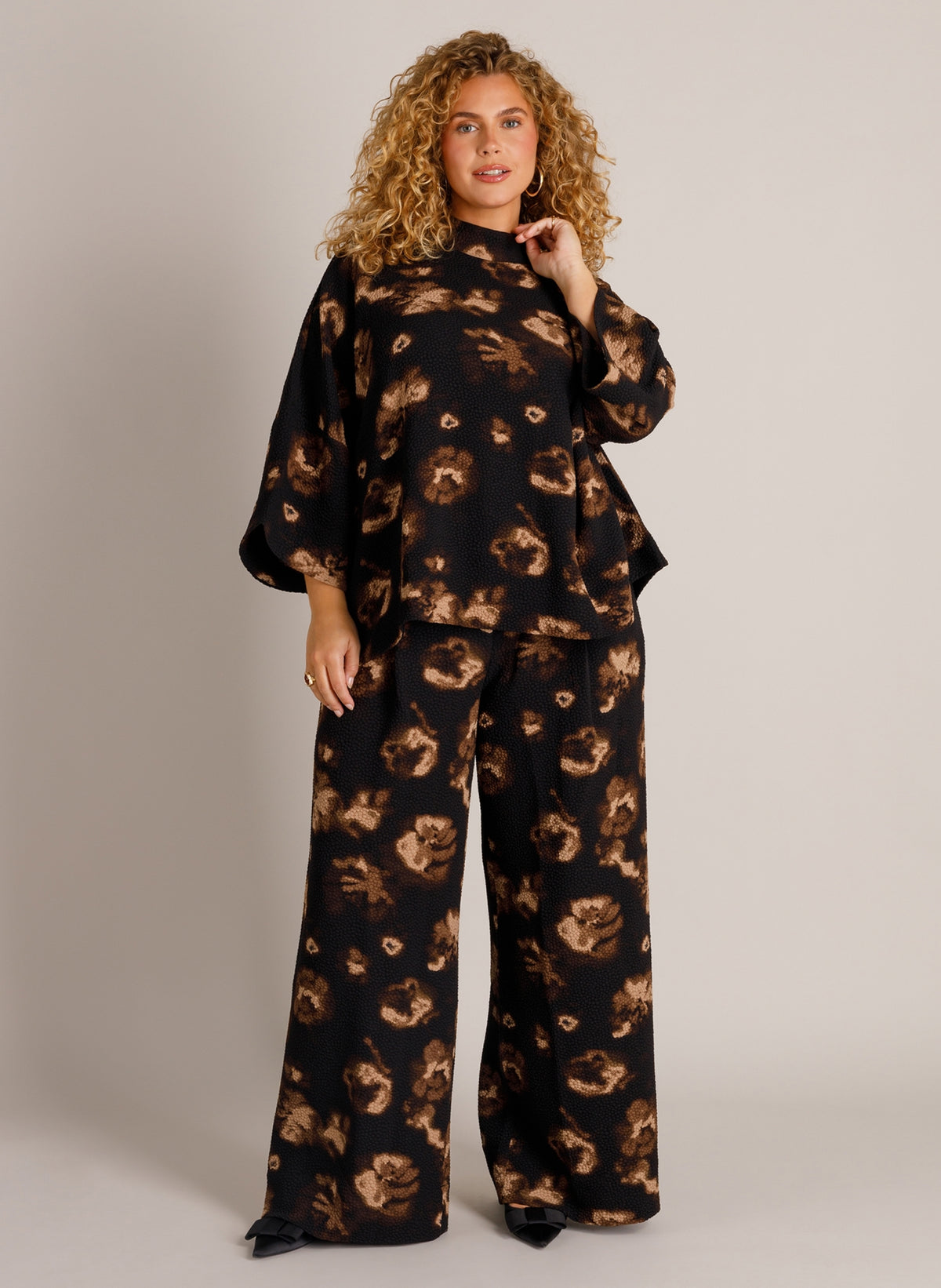 YCZitra | Black Multi Colour